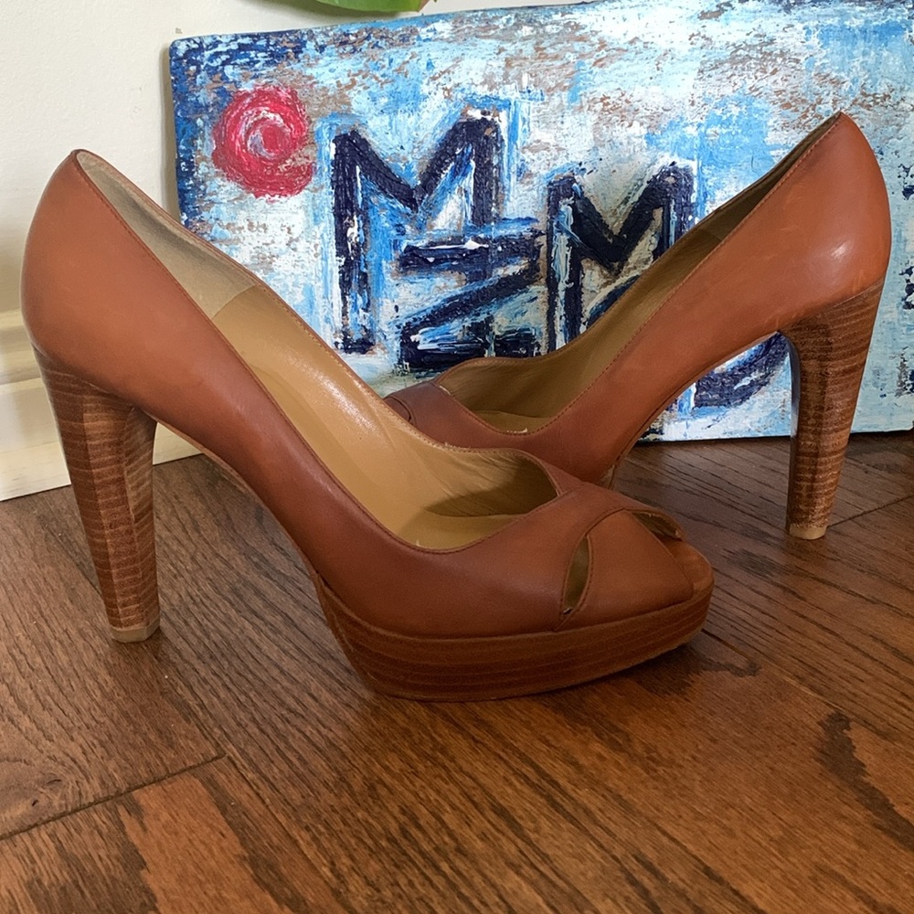 Stuart Weitzman Cognac Brown Leather Wood Stack Platform Heel Sz 8M Peep toe - Picture 8 of 14